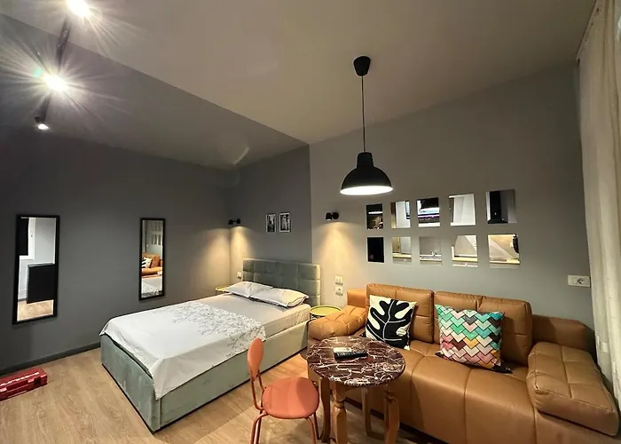 Compact Chic Design *