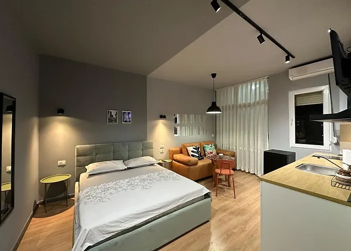 Compact Chic Design *