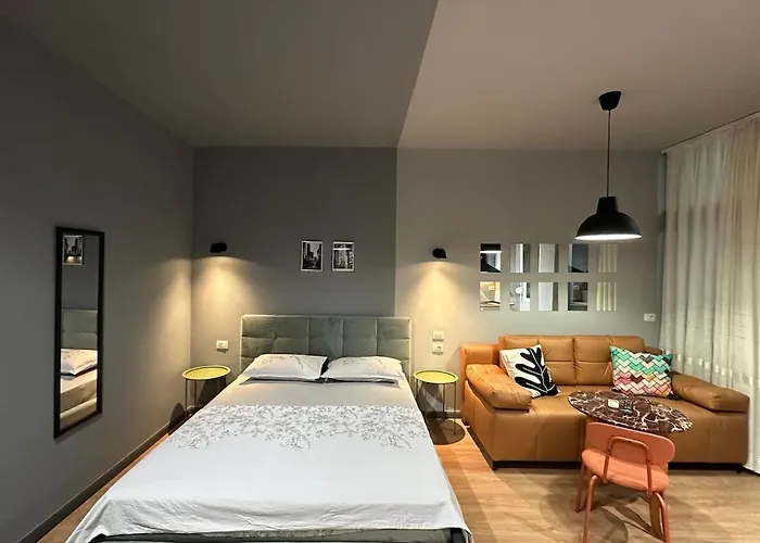 Compact Chic Design Apartment