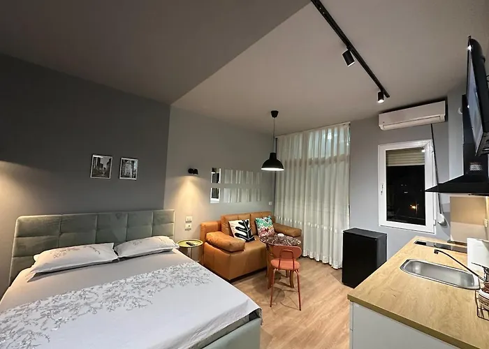 Compact Chic Design Apartment *