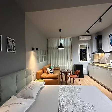 Apartment Compact Chic Design