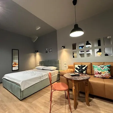 Apartment Compact Chic Design Tirana